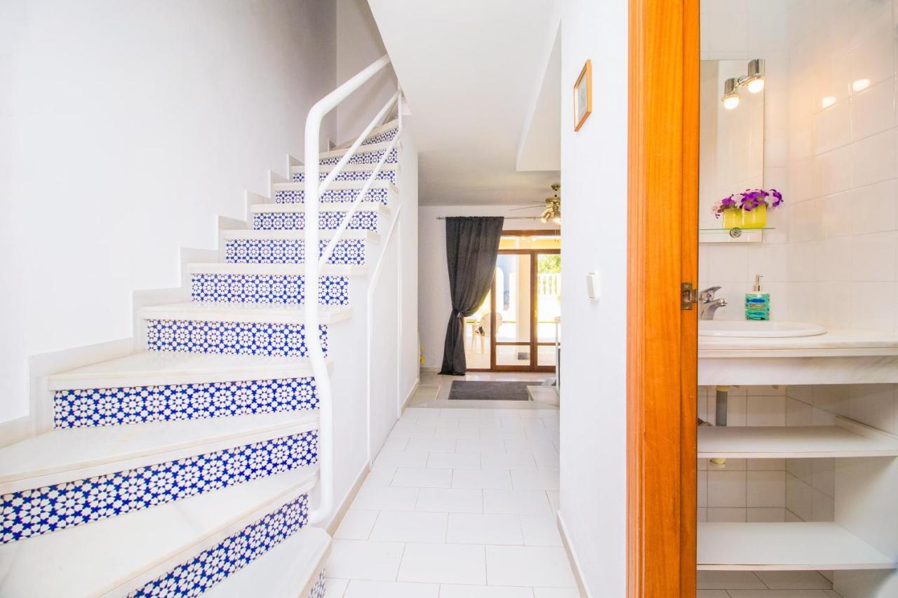 Nice House With Tennis Court,Sports And Playground Торевьиа Экстерьер фото