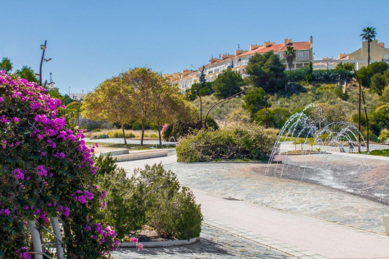 Nice House With Tennis Court,Sports And Playground Торевьиа Экстерьер фото