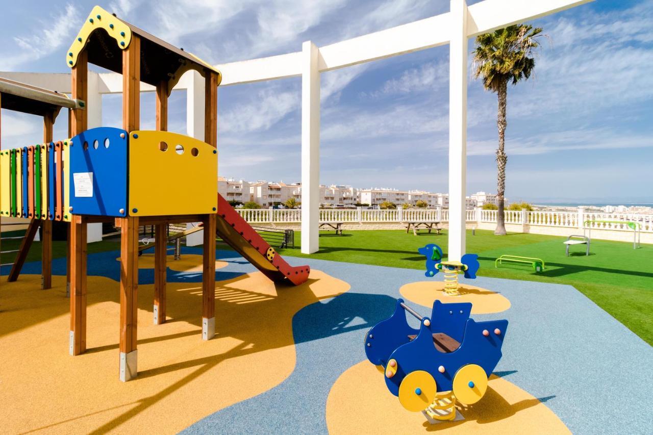 Nice House With Tennis Court,Sports And Playground Торевьиа Экстерьер фото